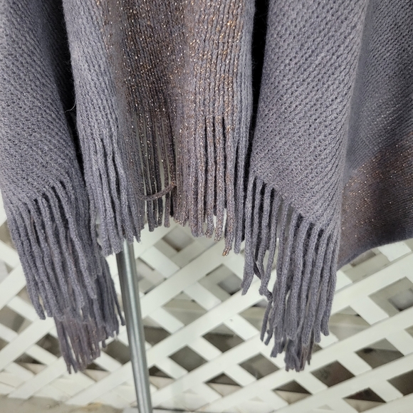 New with Tag Arianna by Howard's Cowl Neck Copper and Grey Poncho One Size - Picture 3 of 7